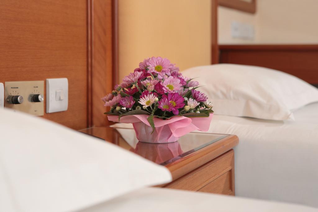 Hotel Sentosa Kuala Belait Rum bild