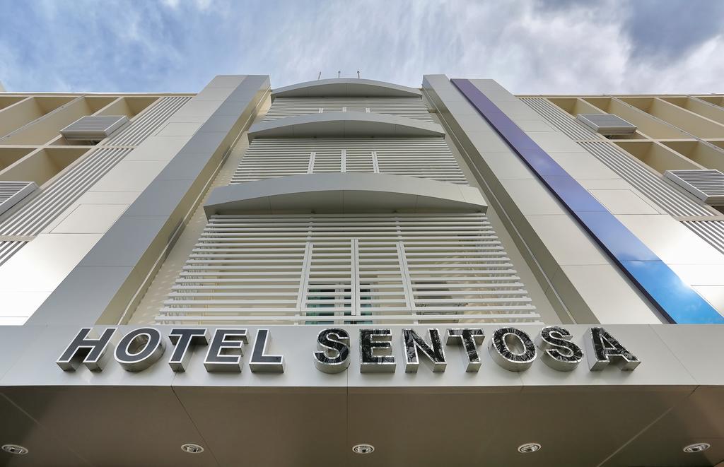 Hotel Sentosa Kuala Belait Exteriör bild